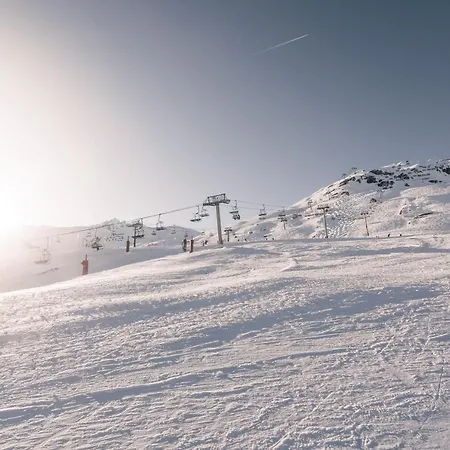 L'aigle Du Montana By Les Etincelles Hotel 4*