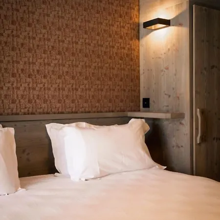 Hotel L'aigle Du Montana By Les Etincelles