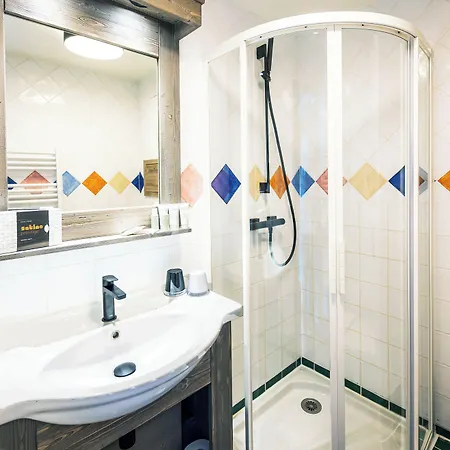 Hotel L'aigle Du Montana By Les Etincelles 4*