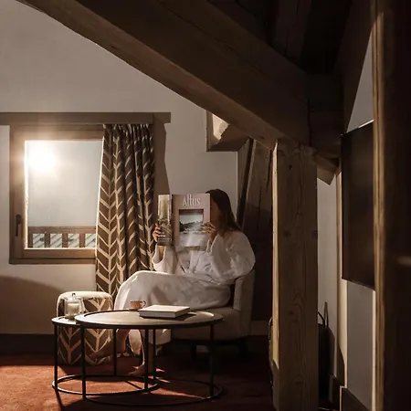Hotel L'aigle Du Montana By Les Etincelles